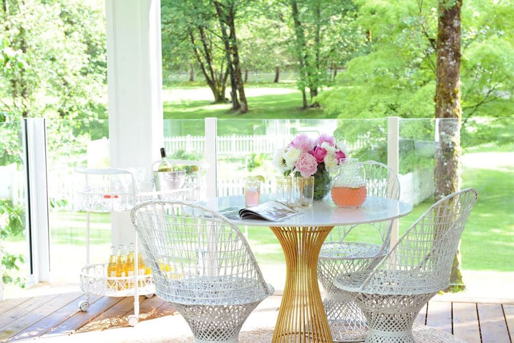 Peridot.van.outdoorliving01